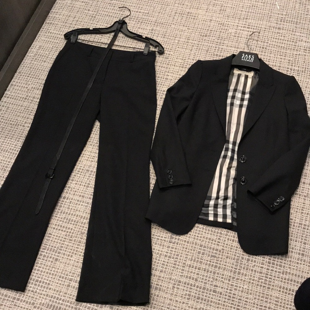 Burberry 2 Piece Women’s Suit